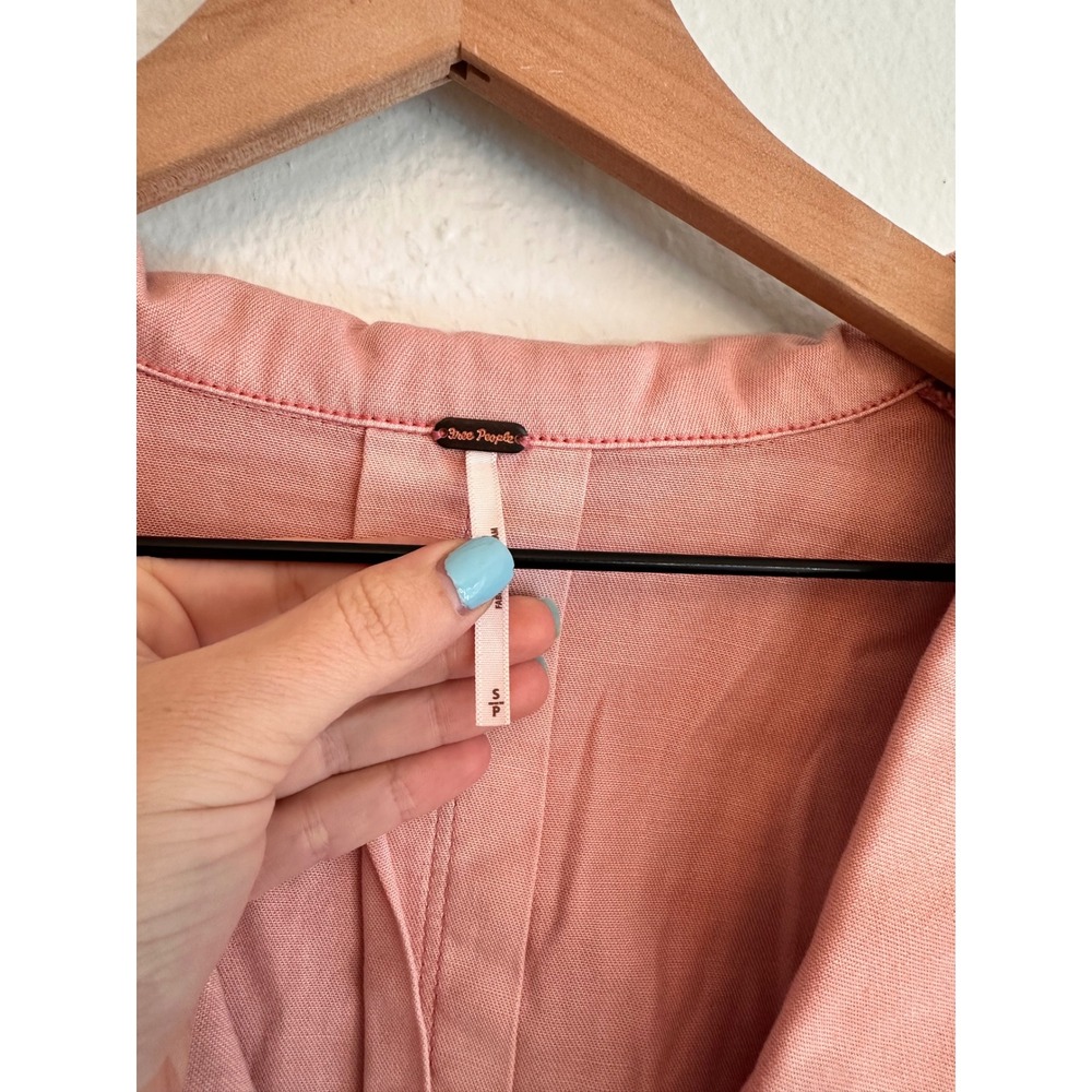 Free People Charlie Denim Shirt Pink Ruffle Peter Pan Collar Snap Front Small - Picture 6 of 6